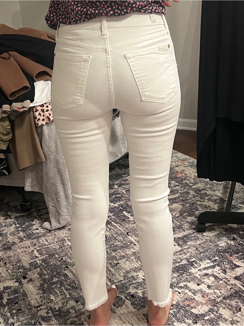 Jeans - Picture 8 of 9
